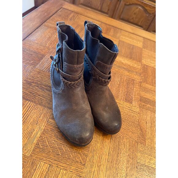 UGG KREWE PULL ON ANKLE BOOT - Picture 3 of 10